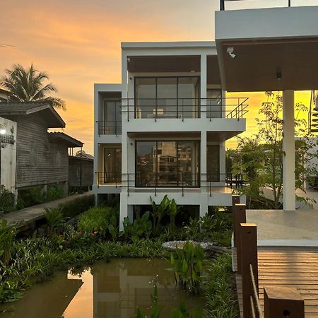 The Episode Boutique Hotel Surat Thani Exterior foto